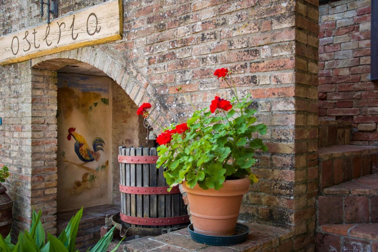 Albergo Ristorante Da Vestro Monticiano Exterior photo