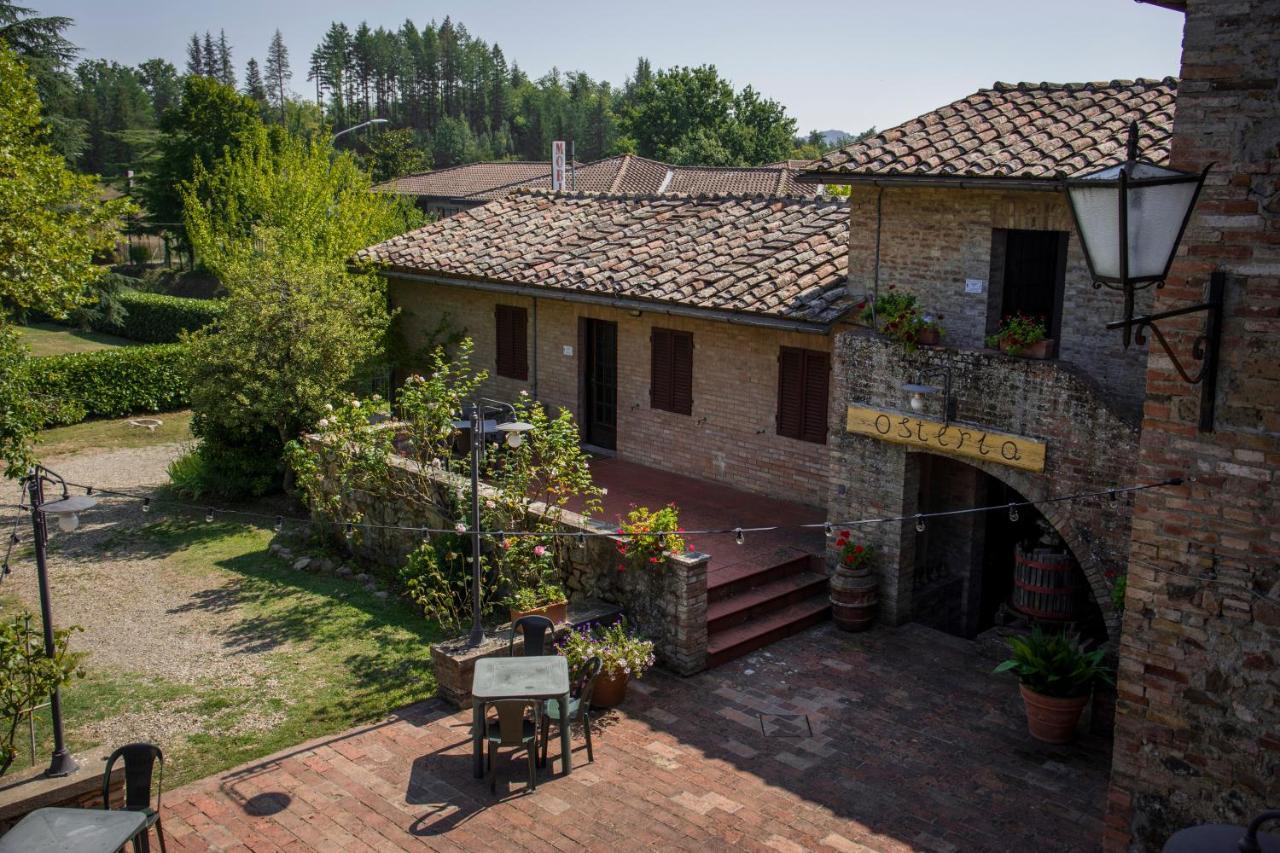 Albergo Ristorante Da Vestro Monticiano Exterior photo