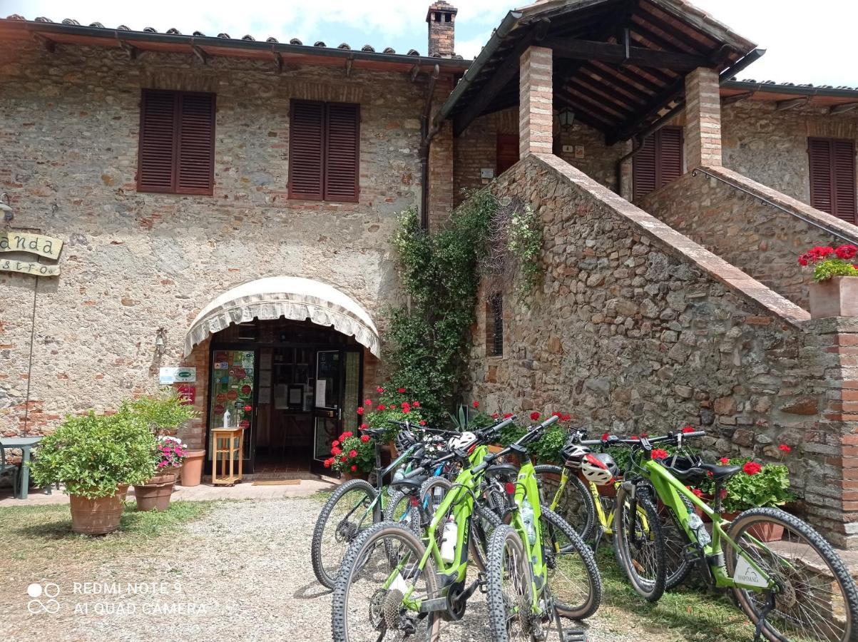 Albergo Ristorante Da Vestro Monticiano Exterior photo